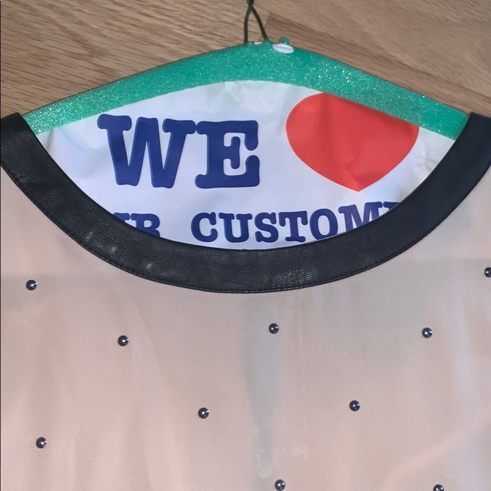 Blouse - Picture 2 of 4